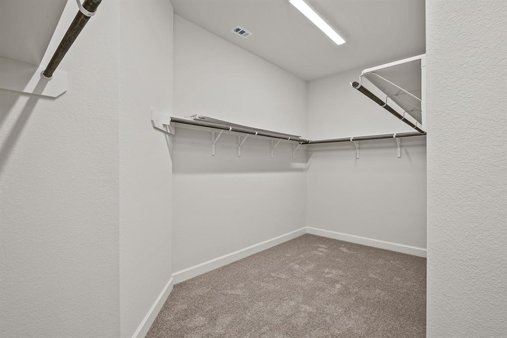 922 Raindrop Creek Court, Conroe, Texas image 41
