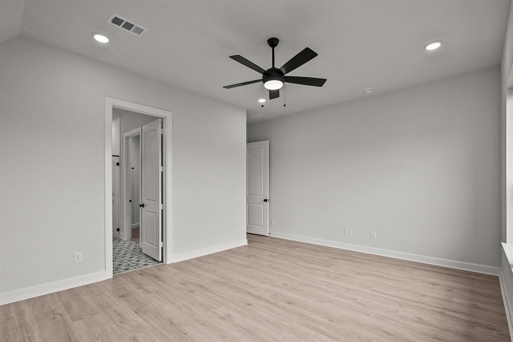 922 Raindrop Creek Court, Conroe, Texas image 38