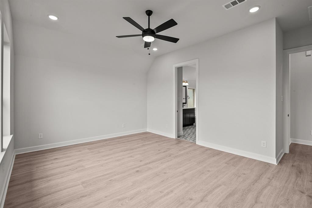 922 Raindrop Creek Court, Conroe, Texas image 37