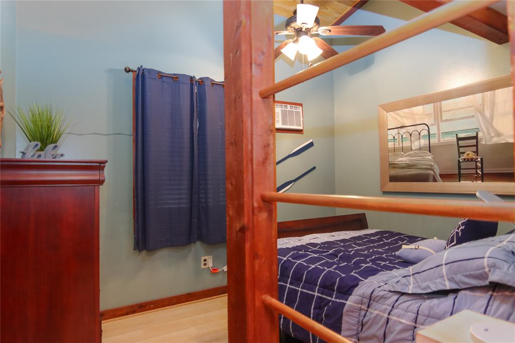302 Bluebonnet Road, Sheridan, Texas image 27