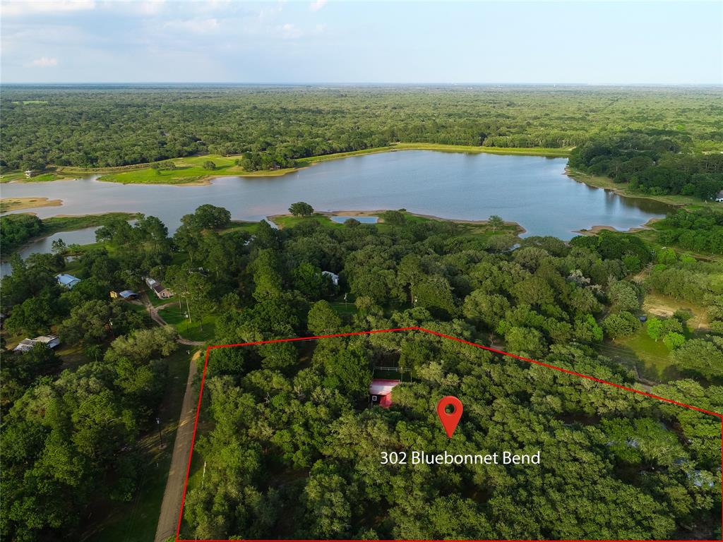 302 Bluebonnet Road, Sheridan, Texas image 1