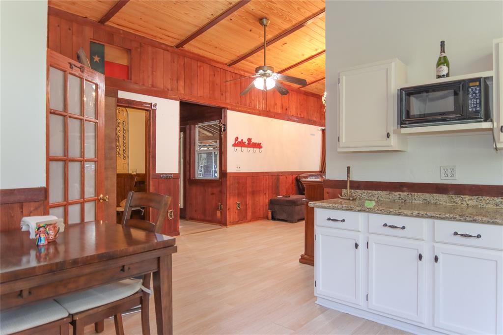 302 Bluebonnet Road, Sheridan, Texas image 21