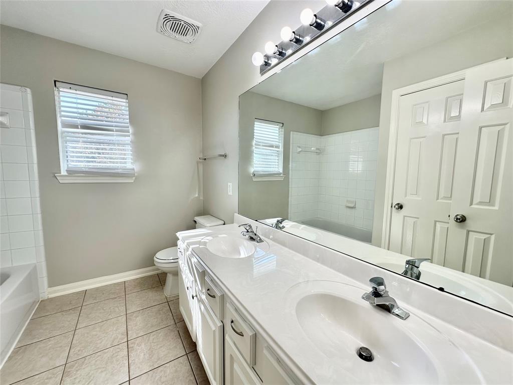 3302 Stanton Court, Pearland, Texas image 17