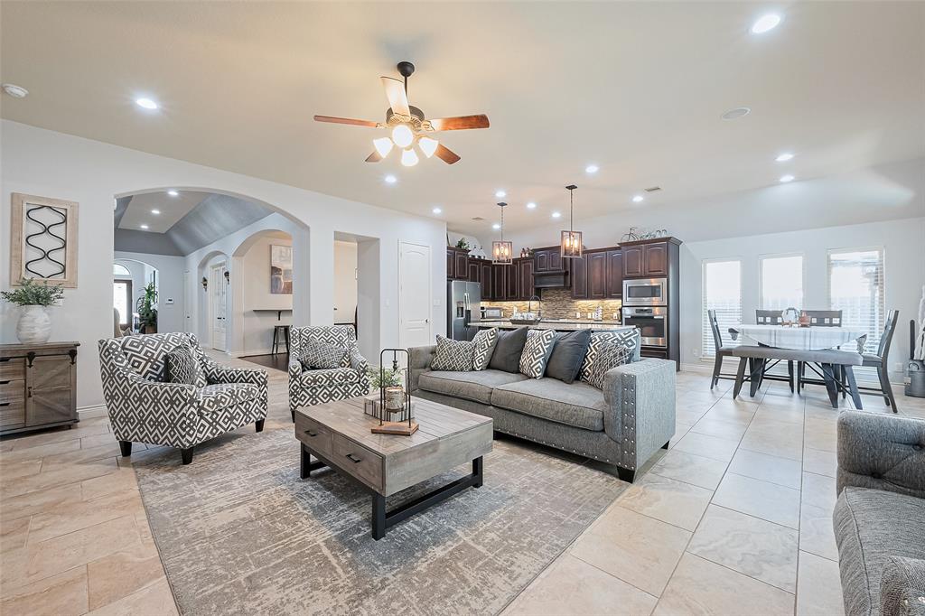18821 Swansea Creek Drive, New Caney, Texas image 3
