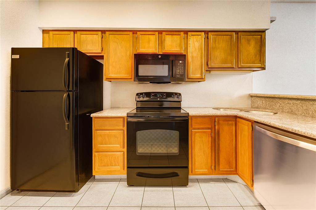 2121 El Paseo Street 1305