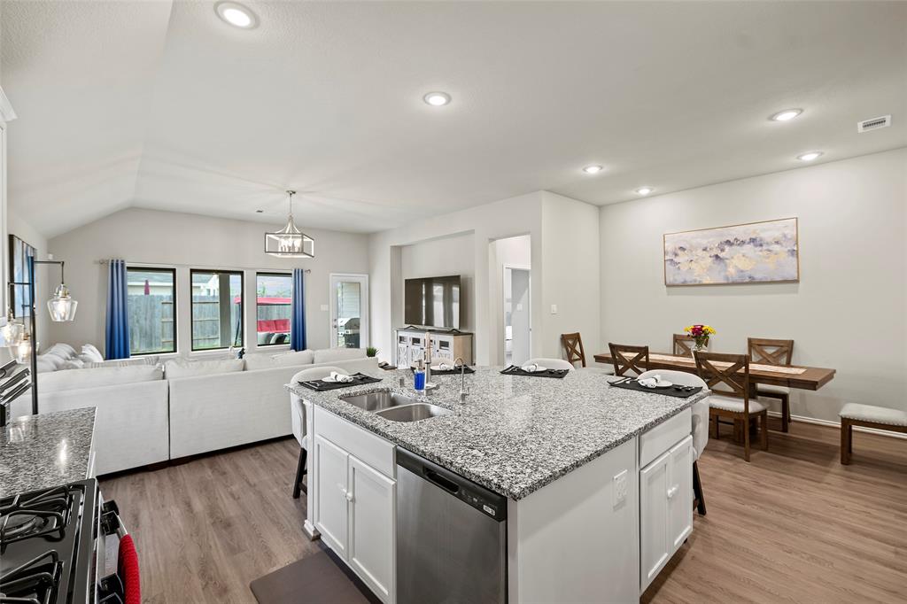 3306 Old Ironwood Drive, Spring, Texas image 20