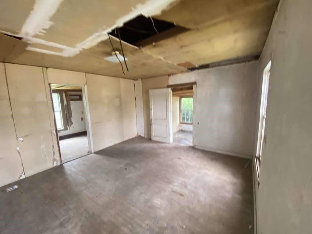 409 W 4th Street, Coleman, Texas image 5