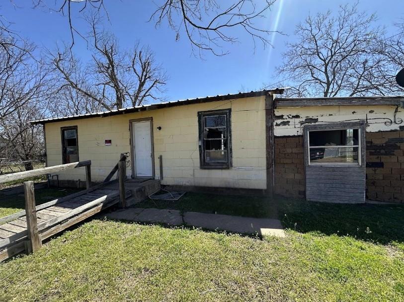 409 W 4th Street, Coleman, Texas image 1
