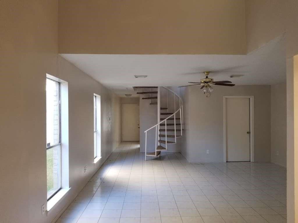 2037 Country Village Boulevard #A, Humble, Texas image 4
