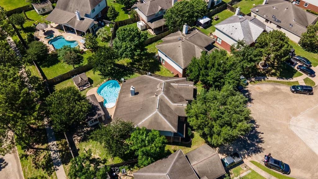 8927 Green Ray Drive, Houston, Texas image 4