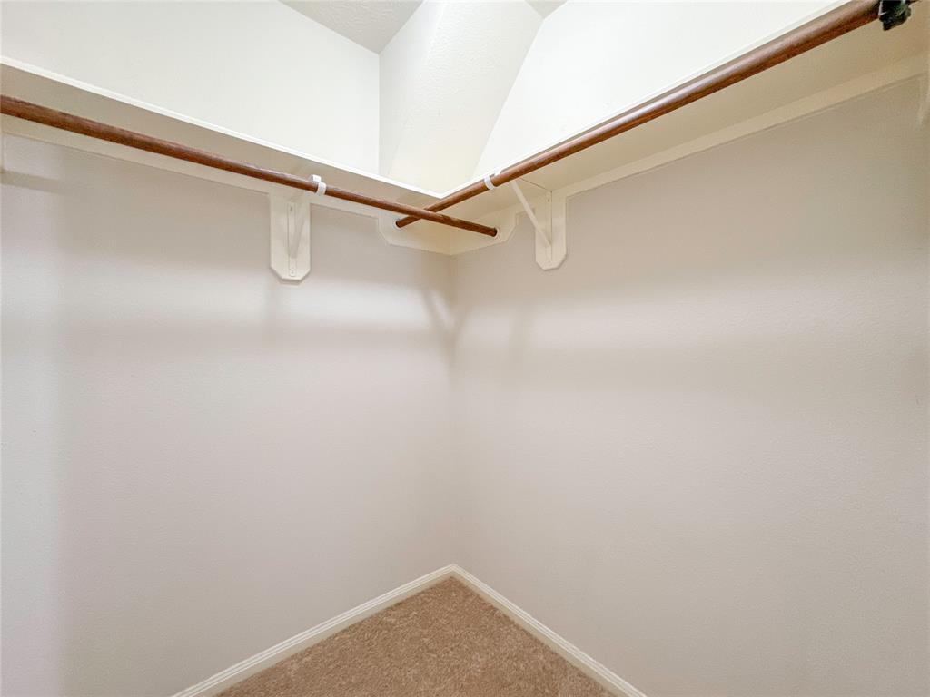 7242 Foxcrest Lane, Humble, Texas image 27