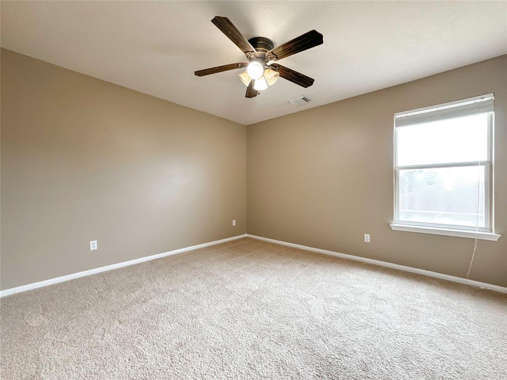7242 Foxcrest Lane, Humble, Texas image 22
