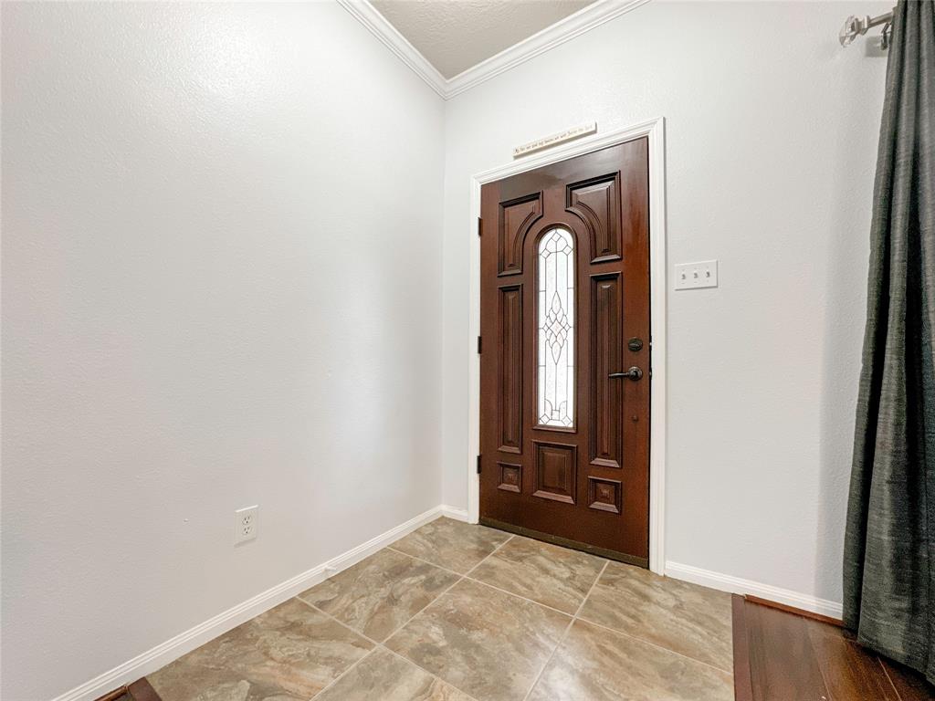 7242 Foxcrest Lane, Humble, Texas image 10