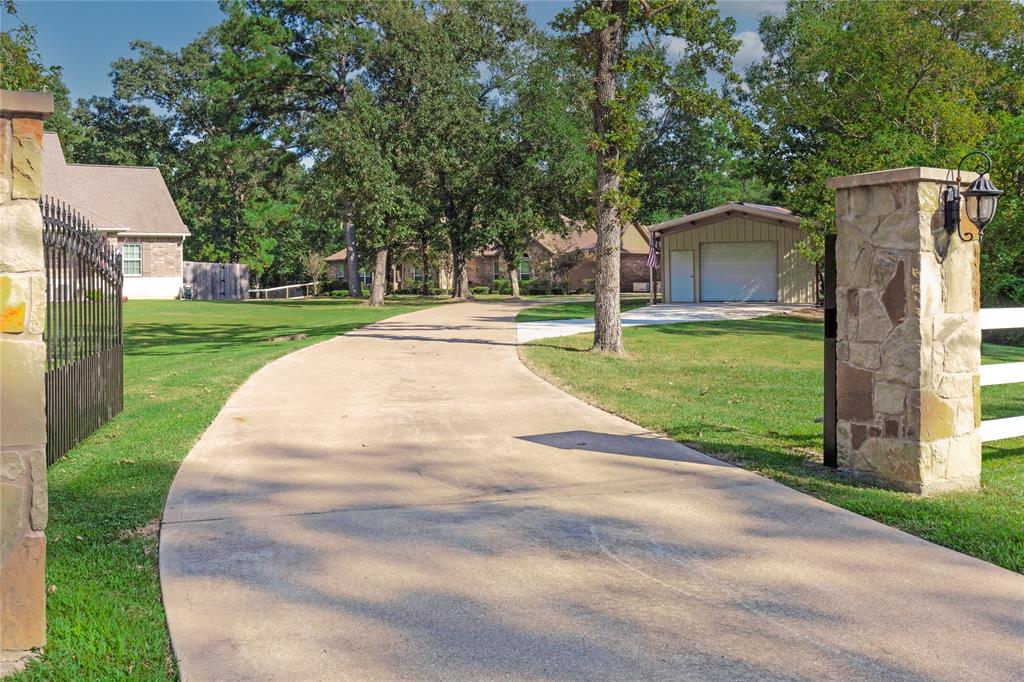 28116 Chuckwagon Trail, Magnolia, Texas image 2