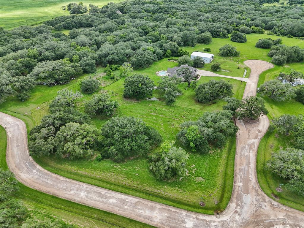 64 Center Tree Drive, Palacios, Texas image 2