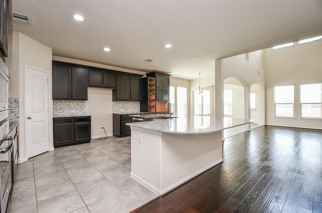 10826 Lake Thomas Drive, Needville, Texas image 13