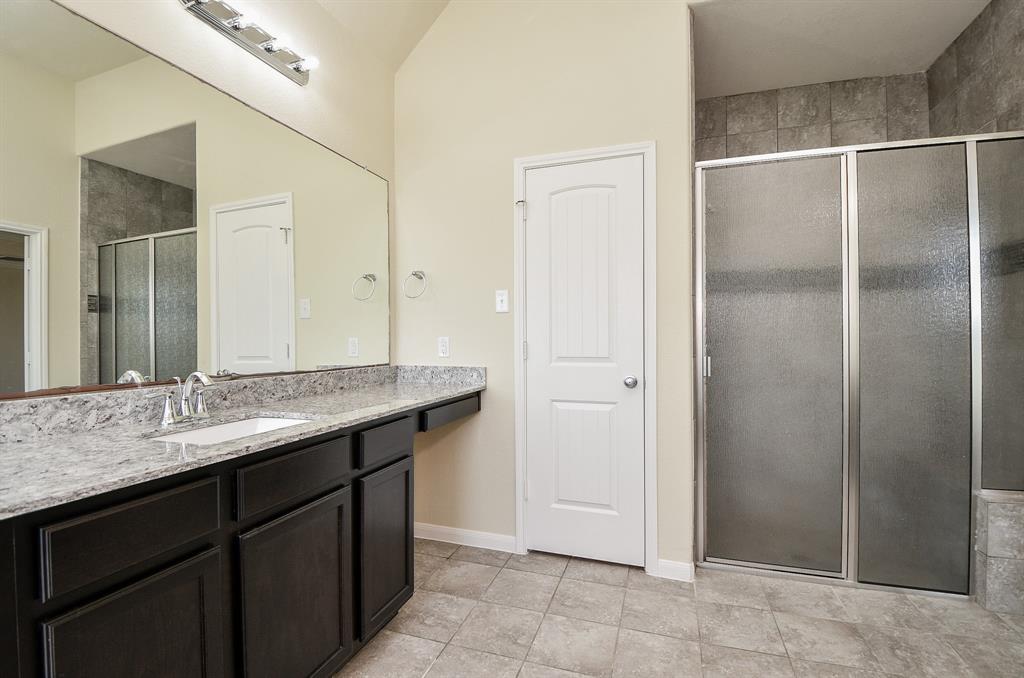 10826 Lake Thomas Drive, Needville, Texas image 17