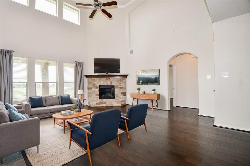 10826 Lake Thomas Drive, Needville, Texas image 10