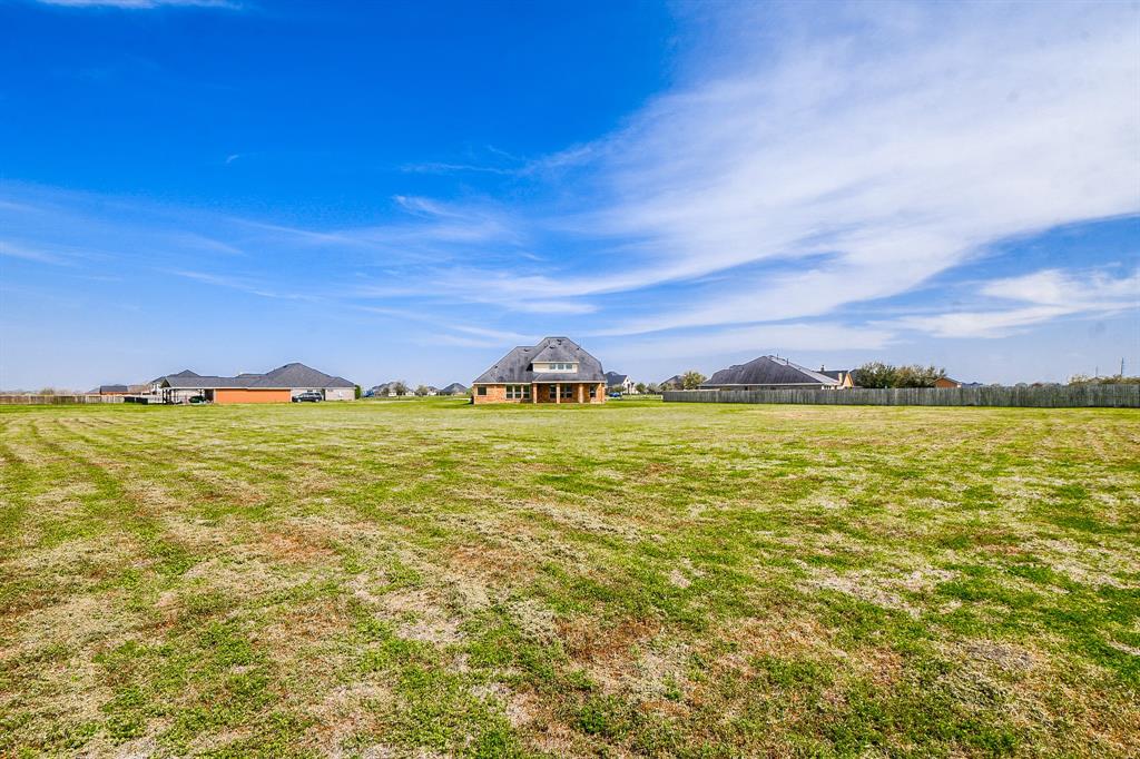 10826 Lake Thomas Drive, Needville, Texas image 29