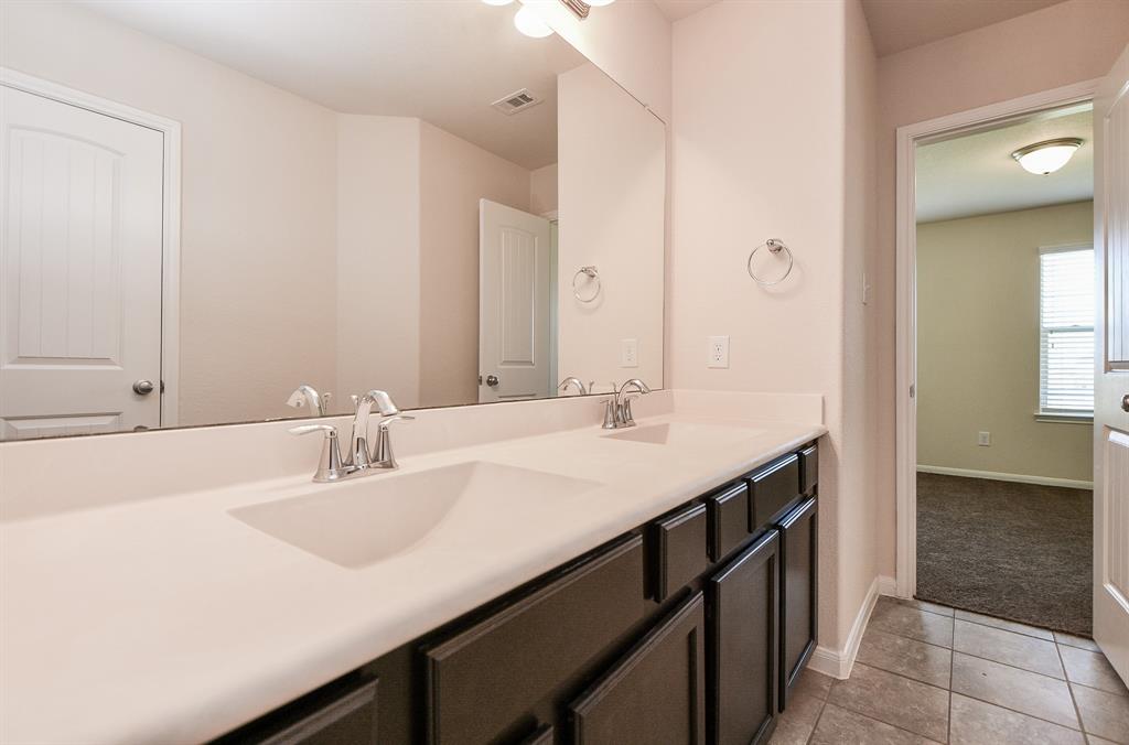 10826 Lake Thomas Drive, Needville, Texas image 25
