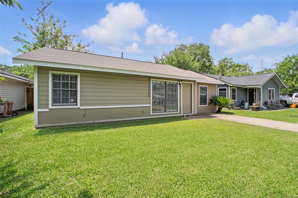 3221 Texas Avenue, Texas City, Texas image 3