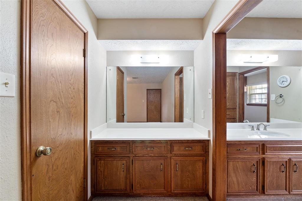 534 W Hufsmith Road, Tomball, Texas image 17