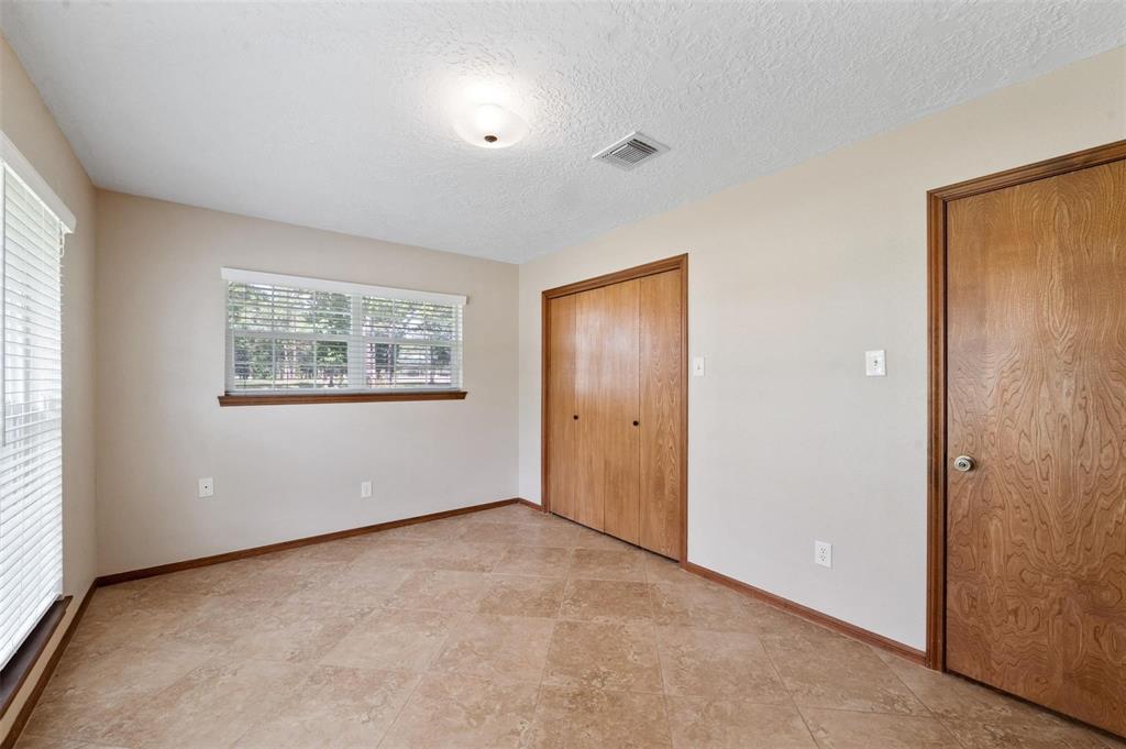 534 W Hufsmith Road, Tomball, Texas image 23