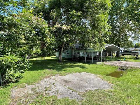 A home in Clute