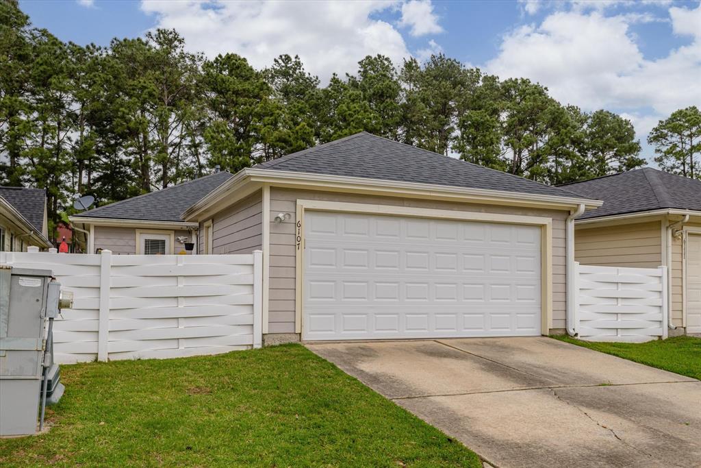 6107 Kings Oaks Lane, Humble, Texas image 21