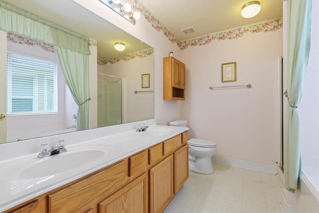 6107 Kings Oaks Lane, Humble, Texas image 16
