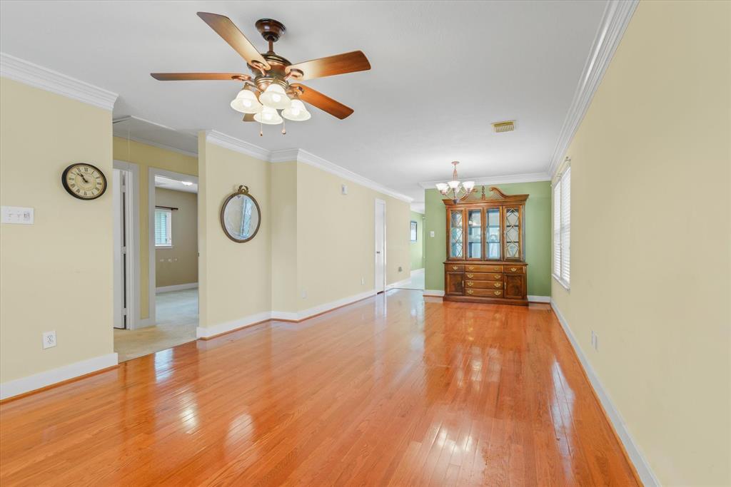 6107 Kings Oaks Lane, Humble, Texas image 6