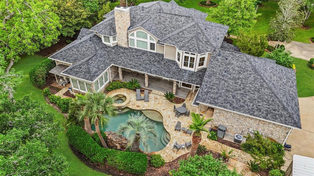6111 Creekview Drive