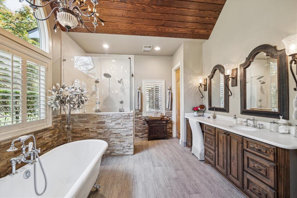 6111 Creekview Drive, Sugar Land, Texas image 22