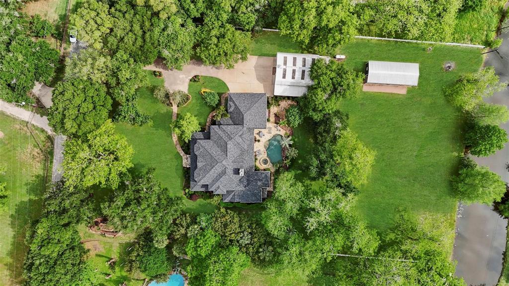 6111 Creekview Drive