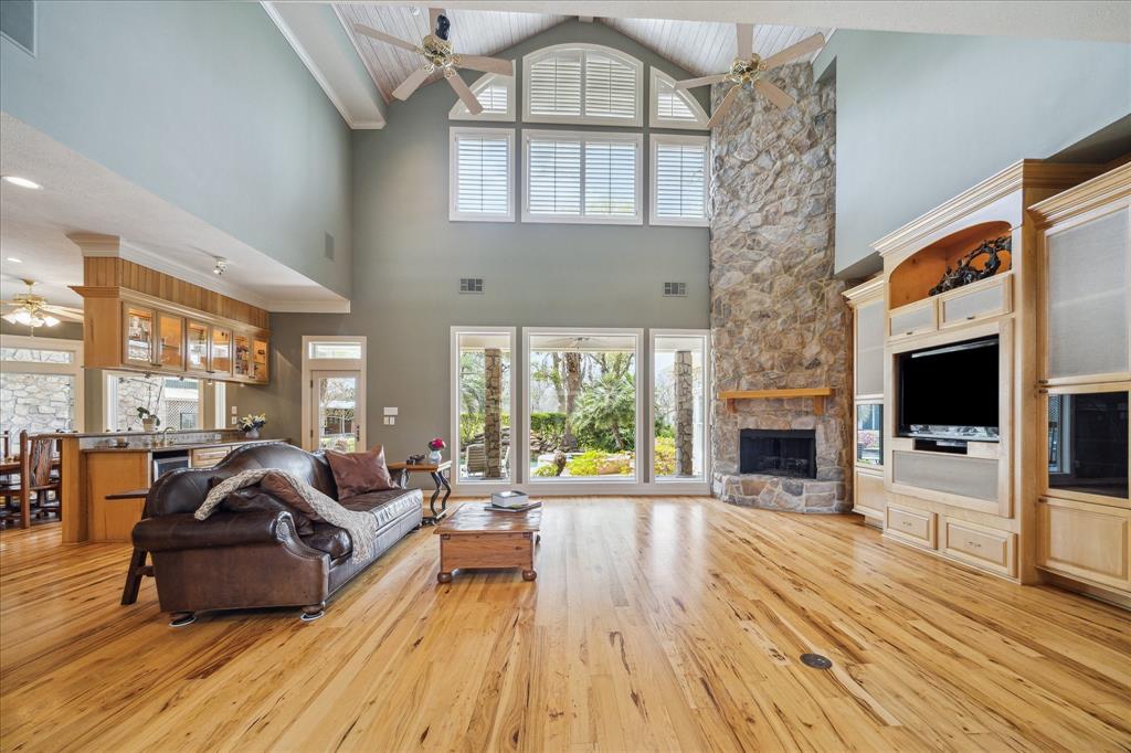 6111 Creekview Drive, Sugar Land, Texas image 13