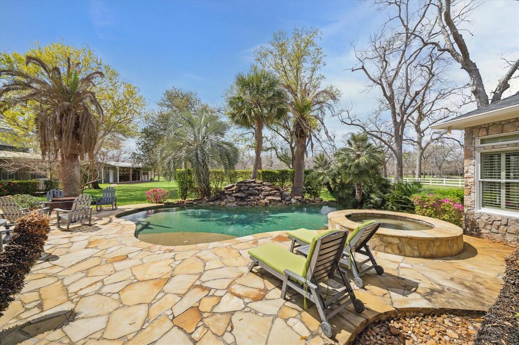 6111 Creekview Drive, Sugar Land, Texas image 31