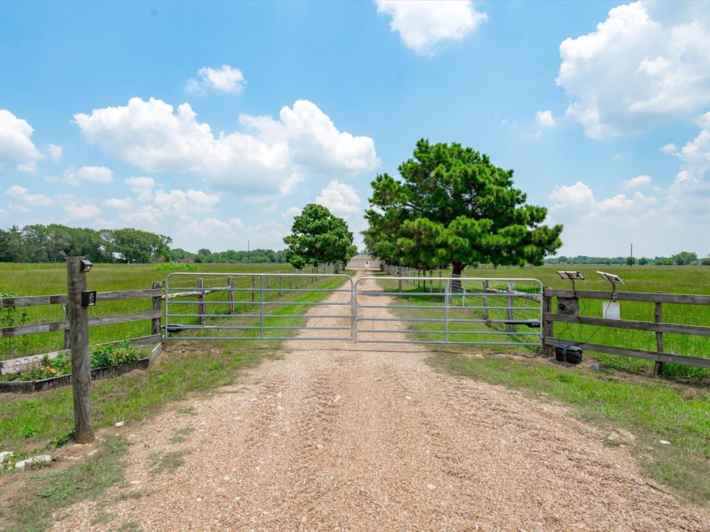 10306 Schmidt Road