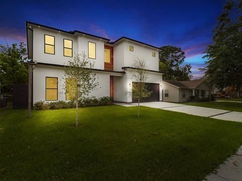 Photo of 1815 Ebony Lane, Houston, TX 77018 (MLS # 17813673) Photo of 1815 Ebony Lane, Houston, TX 77018 (MLS # 17813673)