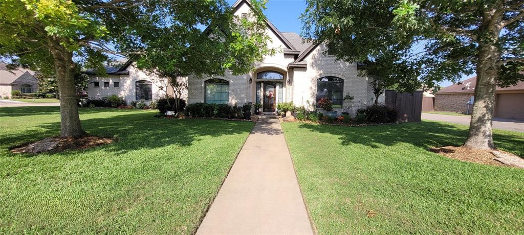 119 Gadwall Drive, Clute, Texas image 1