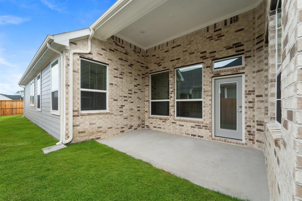 11811 South Pavillion Drive, Mont Belvieu, Texas image 25