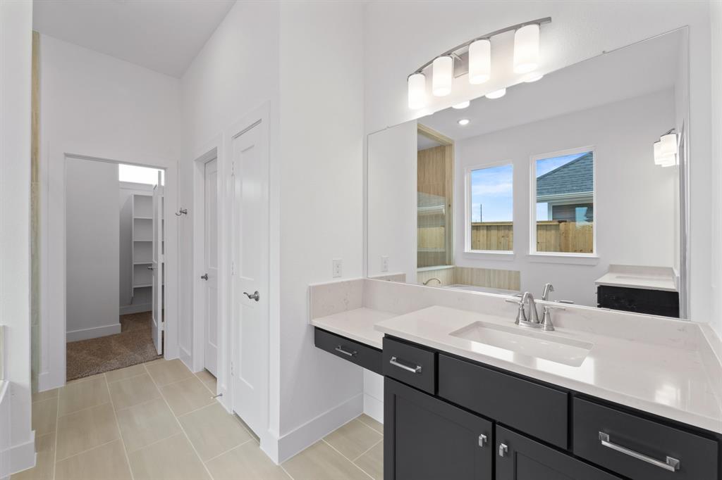 11811 South Pavillion Drive, Mont Belvieu, Texas image 14