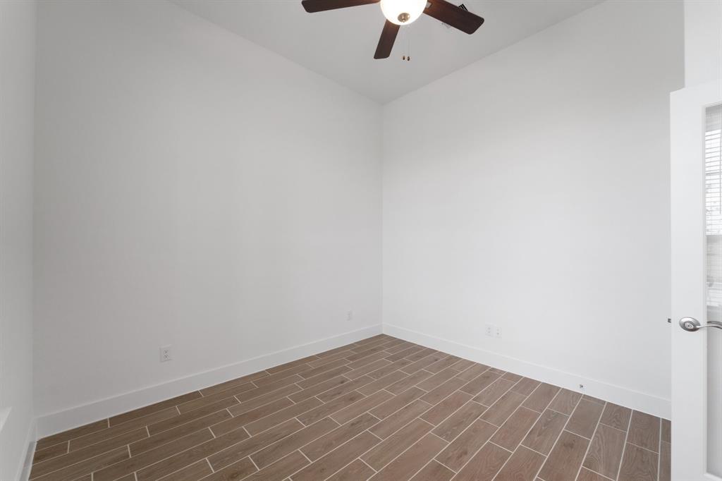 11811 South Pavillion Drive, Mont Belvieu, Texas image 18