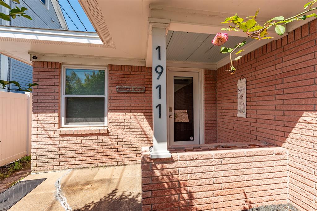 1911 35th Street, Galveston, Texas image 24
