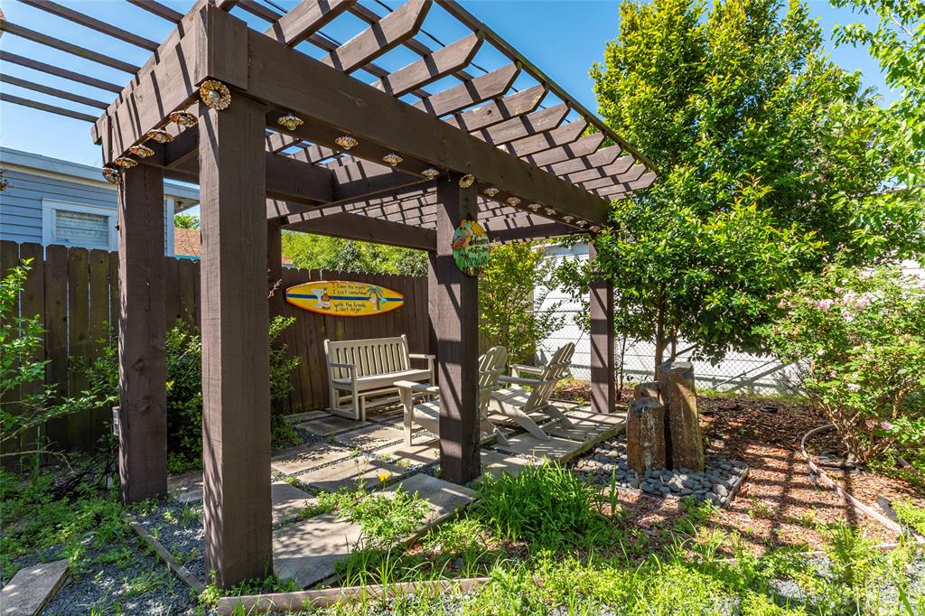 1911 35th Street, Galveston, Texas image 16