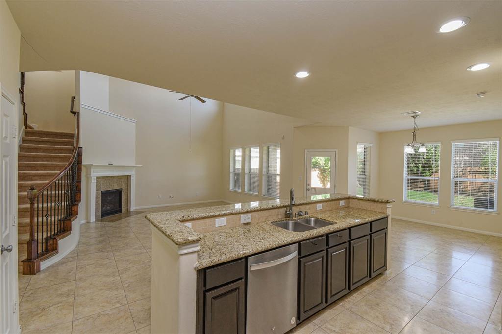 3210 Vintage View Lane, Pearland, Texas image 18