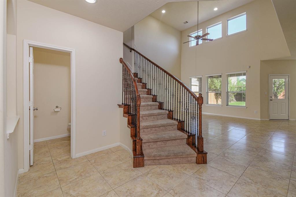 3210 Vintage View Lane, Pearland, Texas image 11