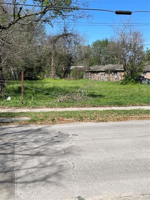 Vacant Land For Sale - 4501 Cavalcade Street<br/> Harris County, Houston, TX 77026