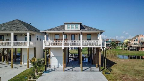 A home in Crystal Beach