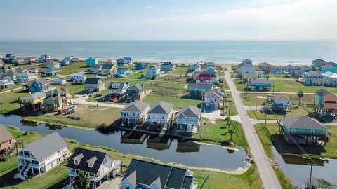 A home in Crystal Beach