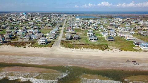 A home in Crystal Beach